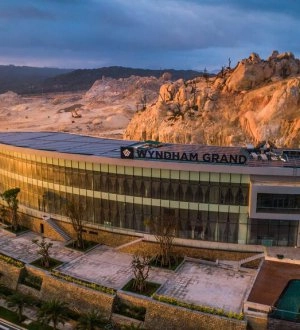 Wyndham KN Paradise Cam Ranh - hạng mục: sơn hiệu ứng safari &amp; rust